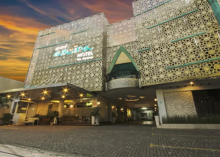 Grand AmiraHotel di Solo